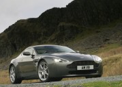 Aston Martin Vantage V8